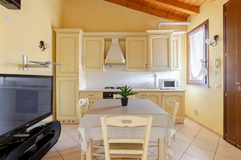 Elegance Apartment Ancient Rovere Σιρμιόνε Εξωτερικό φωτογραφία